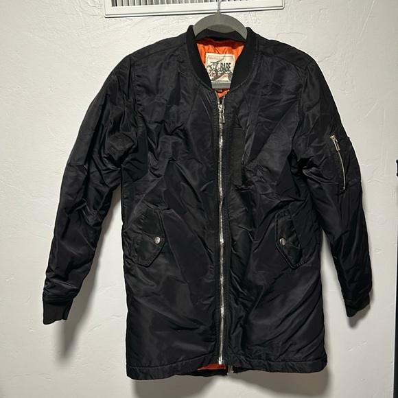 Black Jacket - Picture 3 of 8